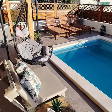 דירה Family-friendly With Swimming Pool Hvar - 24484 *