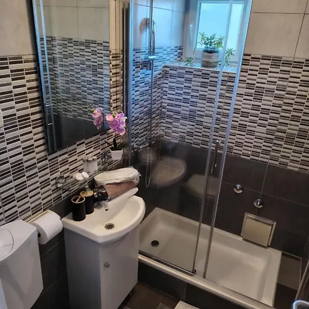 アパート Family-friendly With Swimming Pool Hvar - 24484 フヴァル