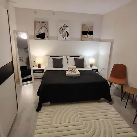 アパート Family-friendly With Swimming Pool Hvar - 24484 *