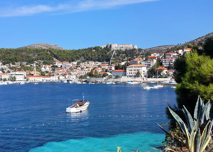 Apartment Family-friendly With Swimming Pool Hvar - 24484