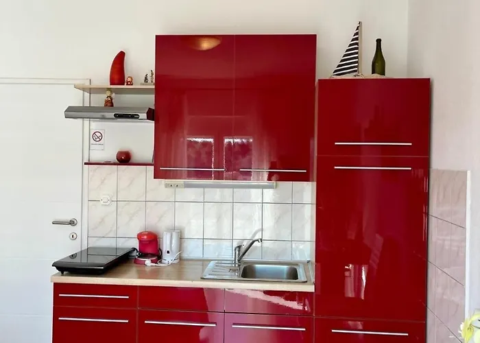 Apartment Family-friendly With Swimming Pool Hvar - 24484 *