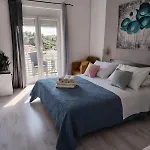 Appartement Family-friendly With Swimming Pool Hvar - 24484