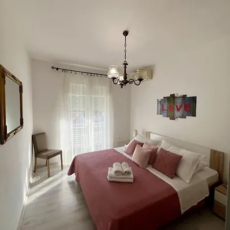Family-friendly With Swimming Pool Hvar - 24484 Appartement
