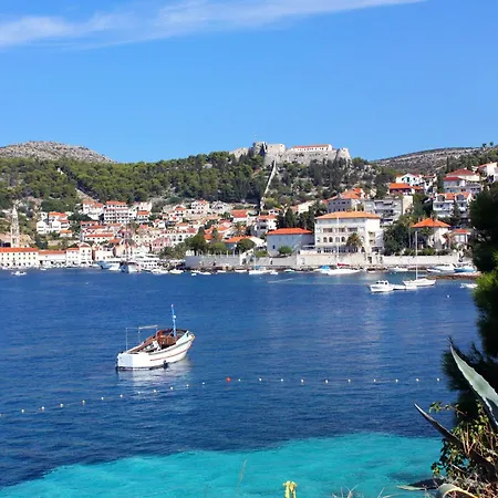 Appartement Family-friendly With Swimming Pool Hvar - 24484
